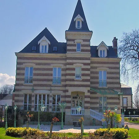 La Closerie Cote Casino 3* קאבורג